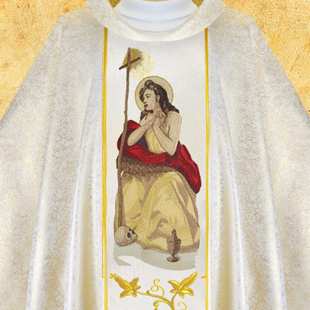 Casula bordada São Maria Madalena