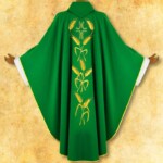 Casula bordada verde