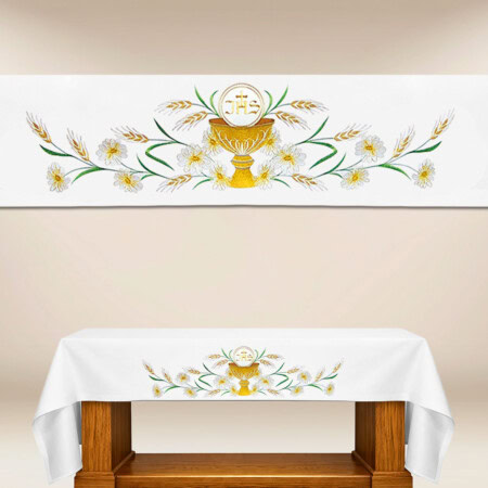 Toalha de altar com bordado eucarístico