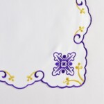 Cobertura bordada roxa 45×45