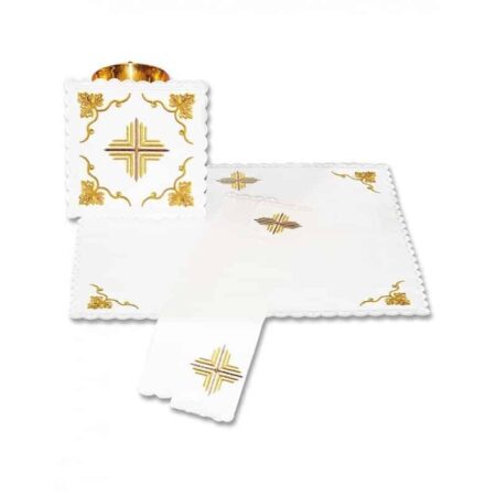 Conjunto de alfaias do cálice dourado