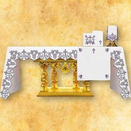 Toalha de altar bordada roxa