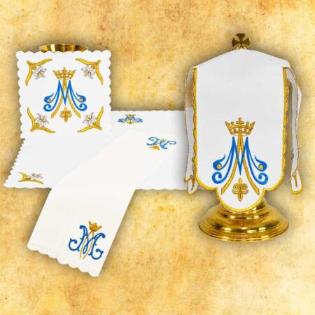 Conjunto de alfaias do cálice Mariano