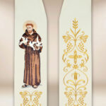 Estola bordada com a imagem de São Francisco