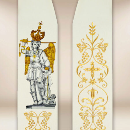 Estola bordada com a imagem de São Miguel Arcanjo do Monte Gargano