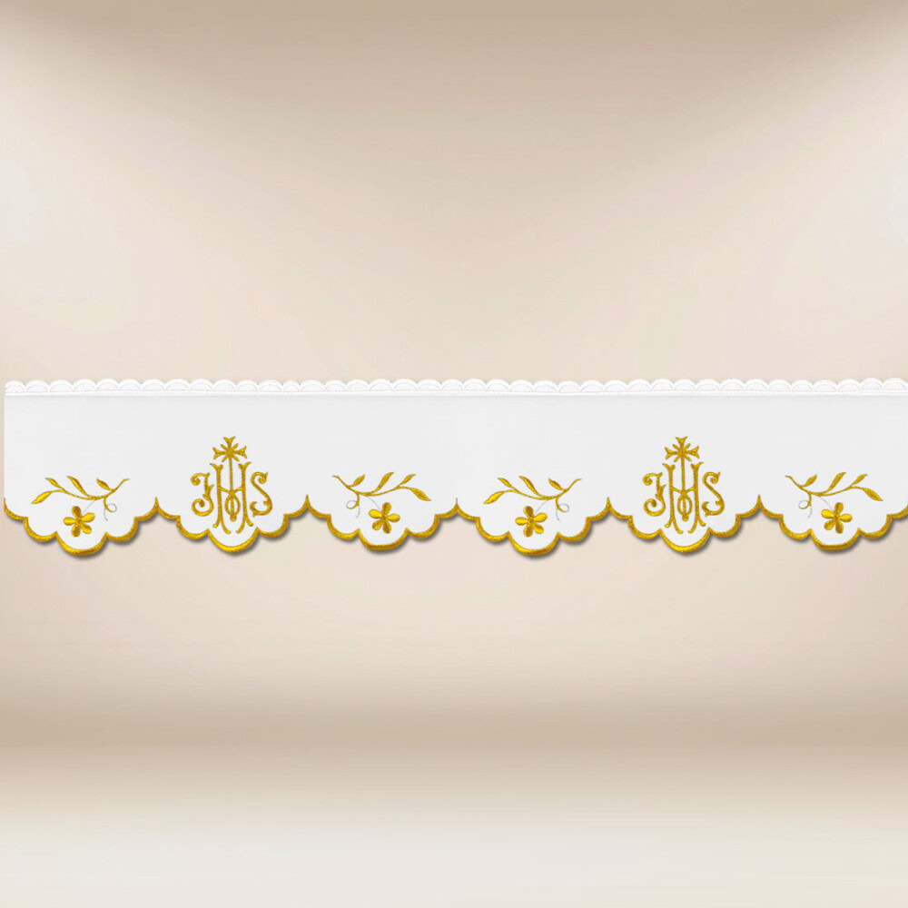 Tira de renda bordada com delicado bordado dourado
