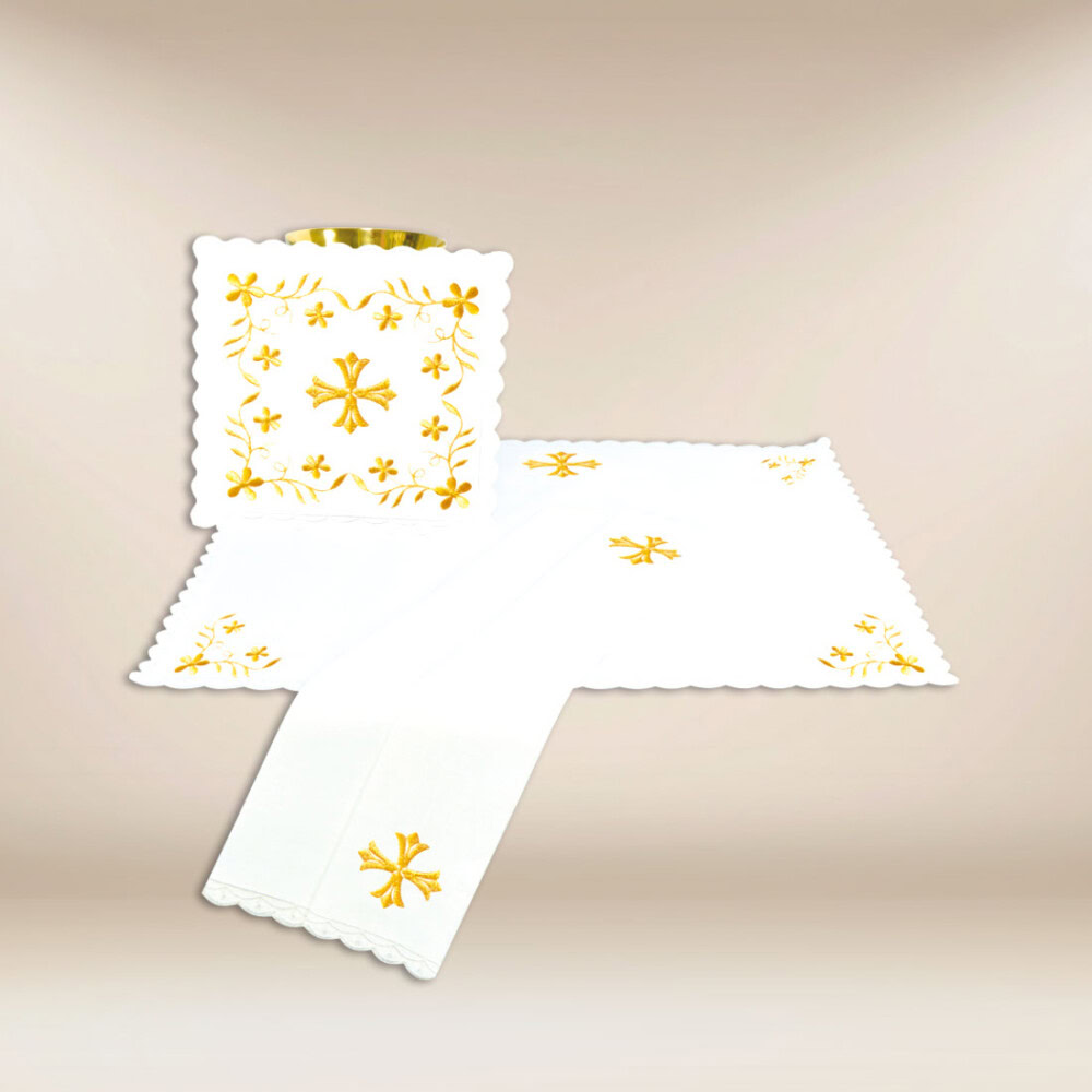 Conjunto de Alfaias do Cálice com Bordado Dourado
