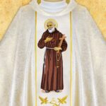 Casula bordada São Padre Pio