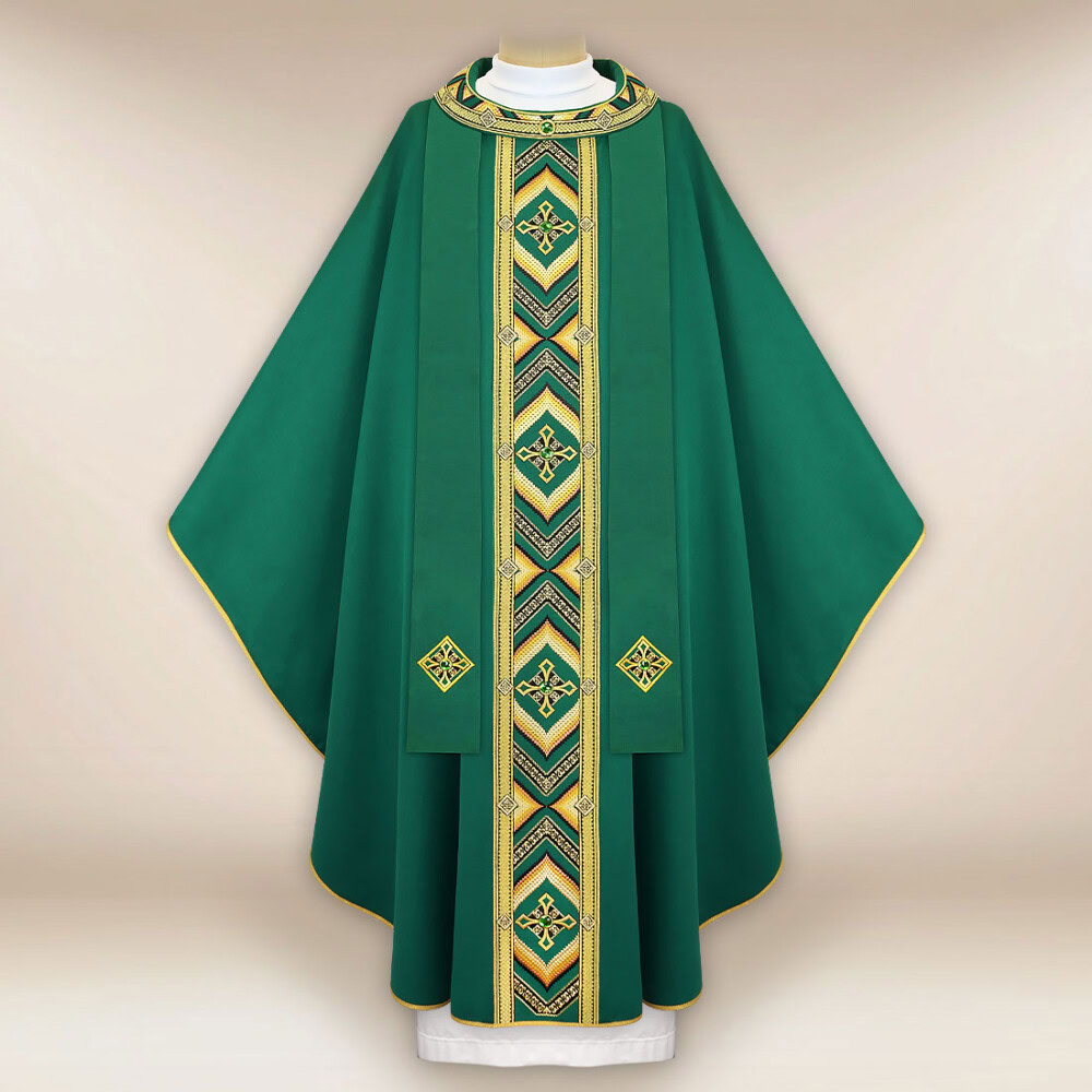 Casula bordada verde