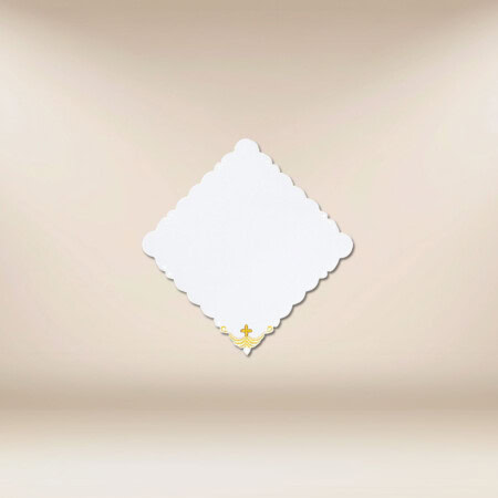Cobertura bordada com dimensões de 32cm × 32cm
