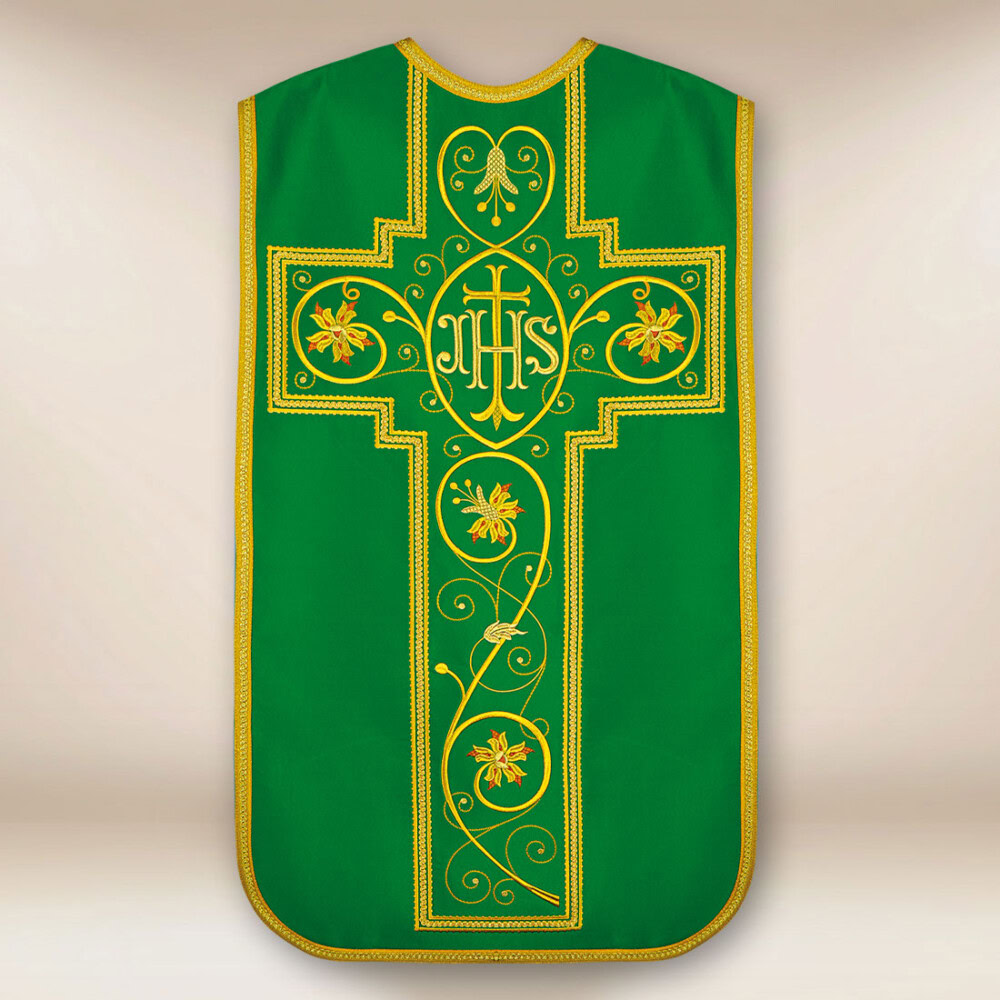 Casula romana bordada com IHS verde