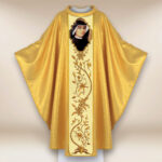 Casula com imagem de Santa Faustina