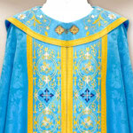 Capa bordada mariana azul