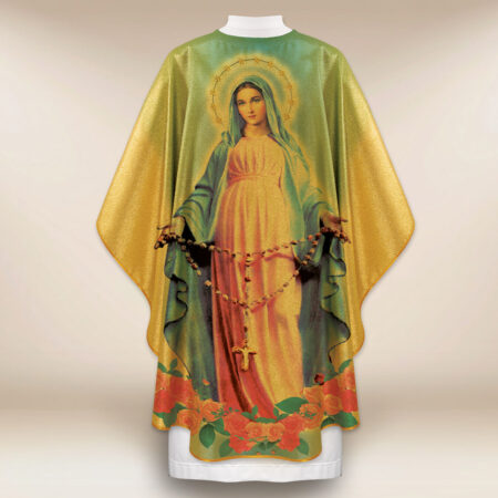 Casula dourada com imagem da Mãe de Deus do Rosário