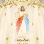 Casula bordada litúrgica Jesus Misericordioso