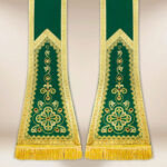 Estola romana verde bordada