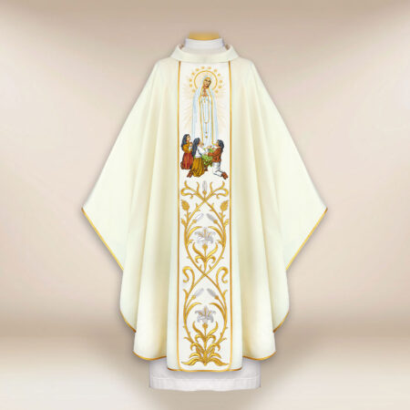 Casula com imagem bordada Mãe de Deus de Fátima