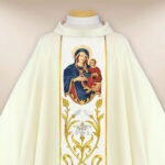 Casula bordada Mãe de Deus de Gietrzwałd
