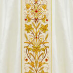 Casula bordada em jacquard ecru
