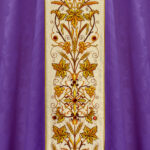 Casula bordada em jacquard roxa