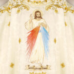 Casula bordada litúrgica Jesus Misericordioso