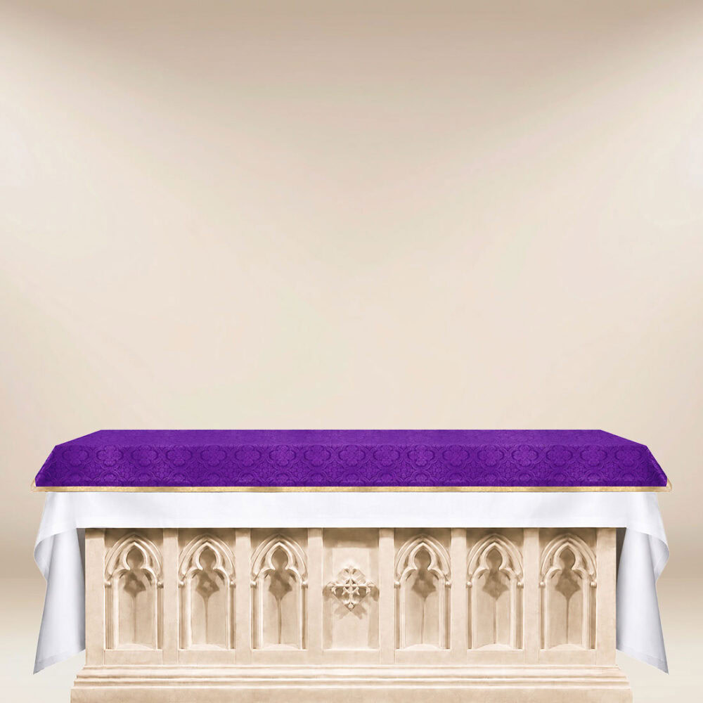 Cobertura de altar em jacquard roxa