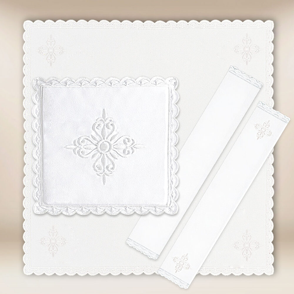 Conjunto de alfaias do cálice branco