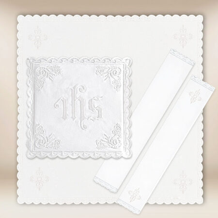 Conjunto de alfaias do cálice branco