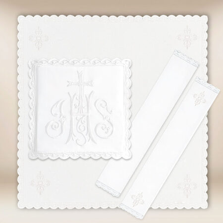Conjunto de alfaias do cálice branco